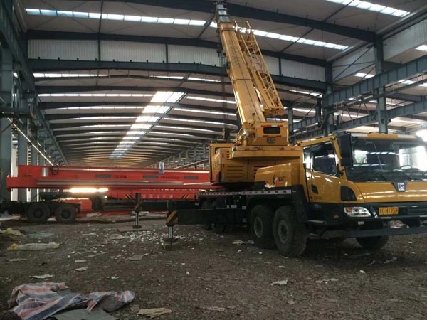 厂房15米22吨设备搬迁装卸
